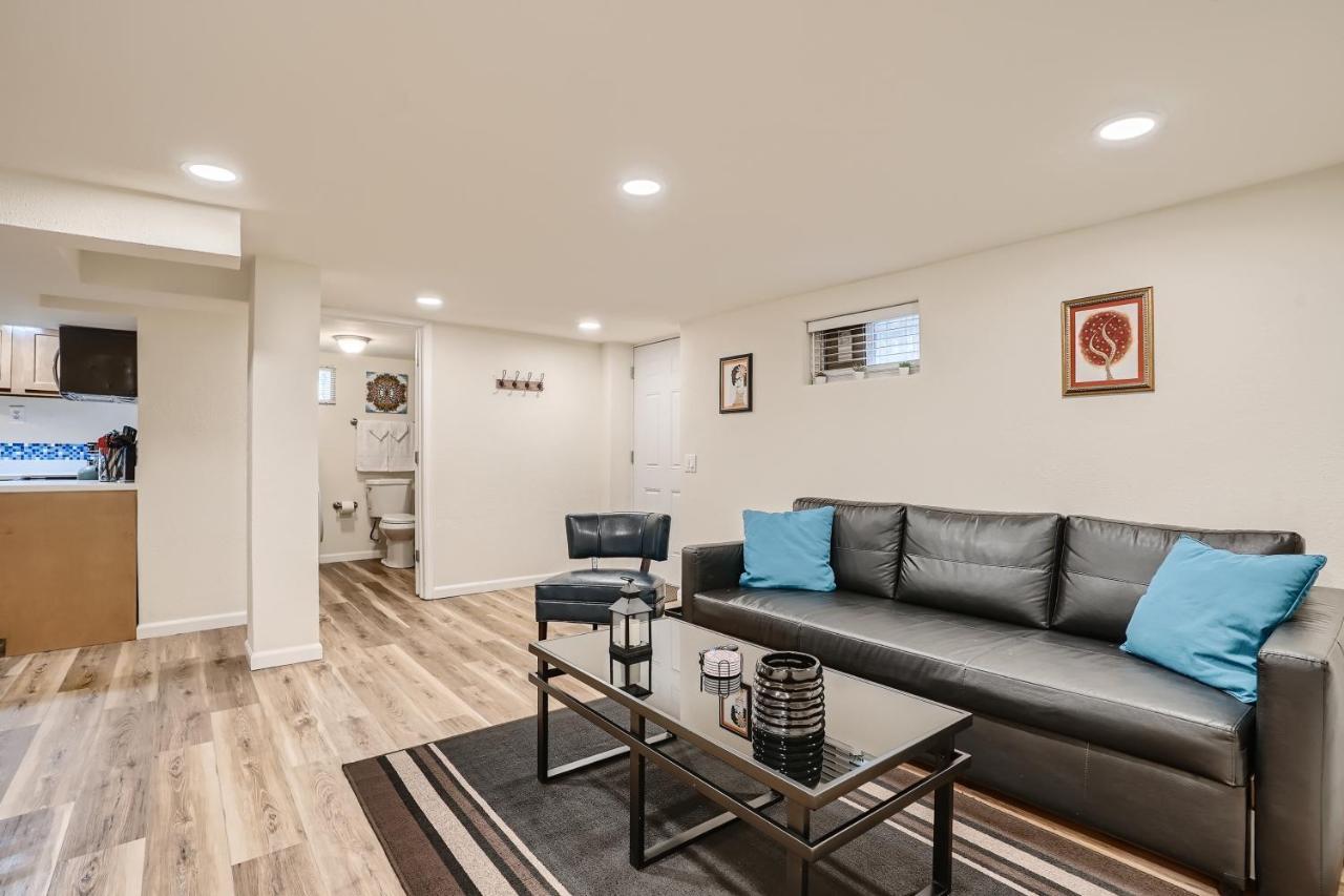 Sloans Lake Getaway - Basement Apartment Near Broncos And Downtown Denver Lakewood Exteriör bild