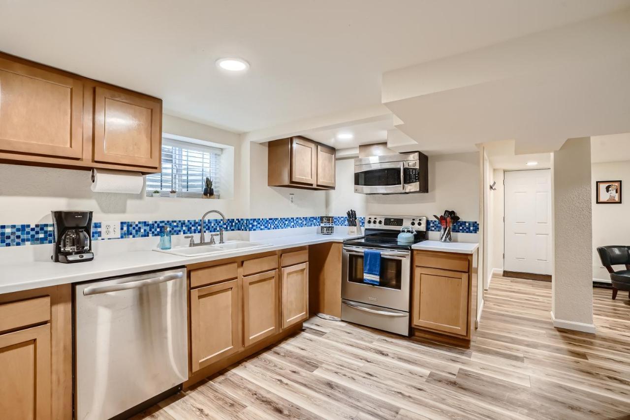 Sloans Lake Getaway - Basement Apartment Near Broncos And Downtown Denver Lakewood Exteriör bild