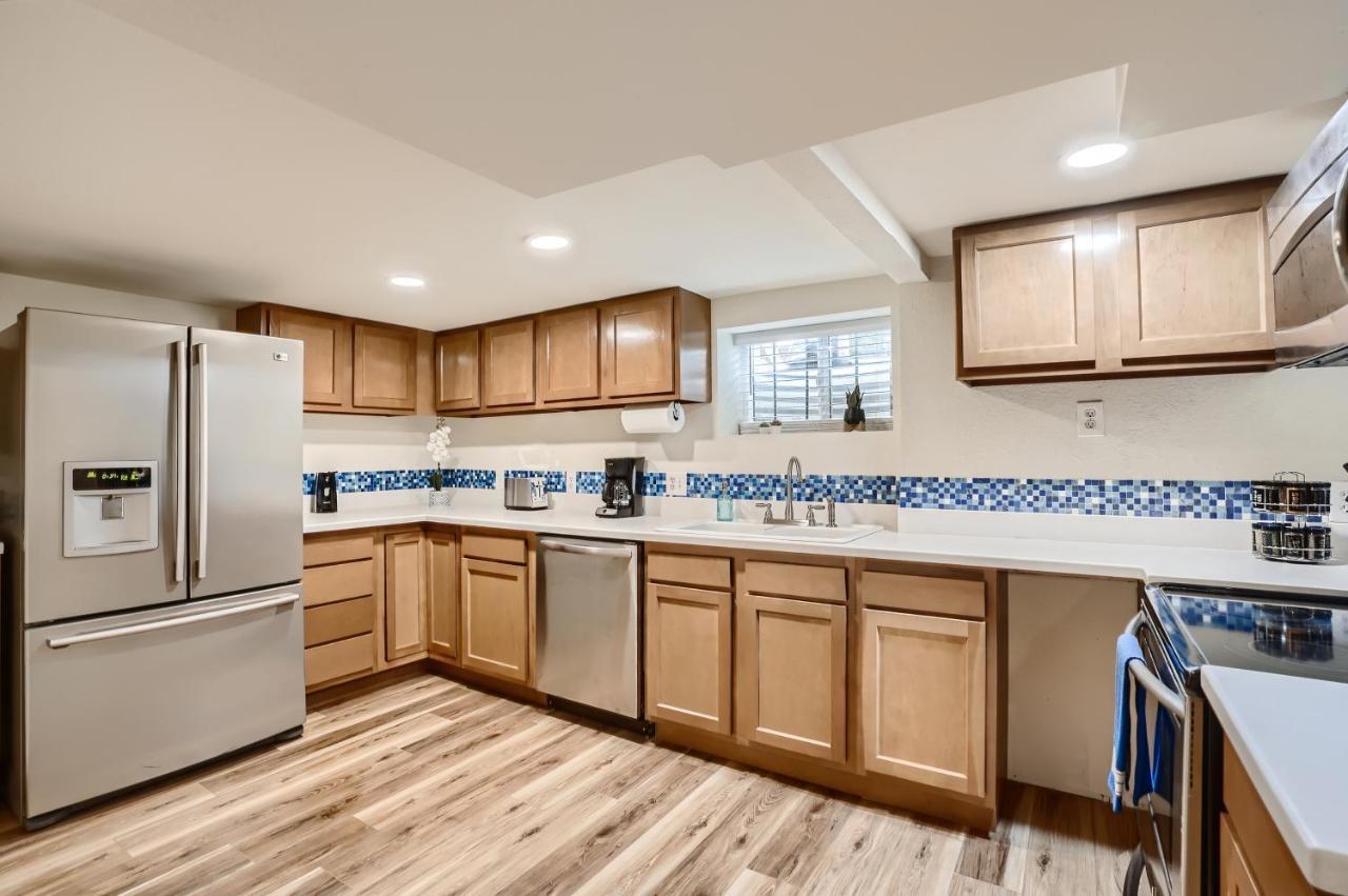 Sloans Lake Getaway - Basement Apartment Near Broncos And Downtown Denver Lakewood Exteriör bild