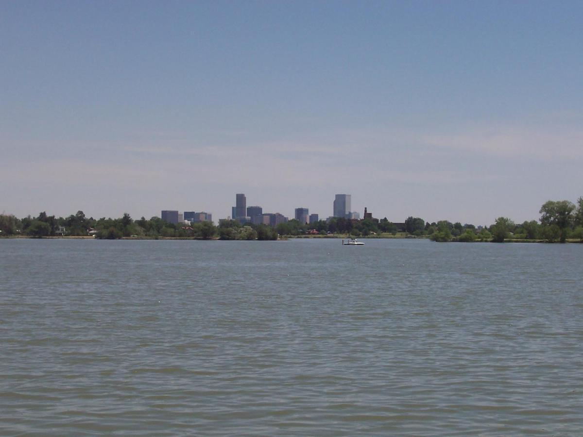Sloans Lake Getaway - Basement Apartment Near Broncos And Downtown Denver Lakewood Exteriör bild